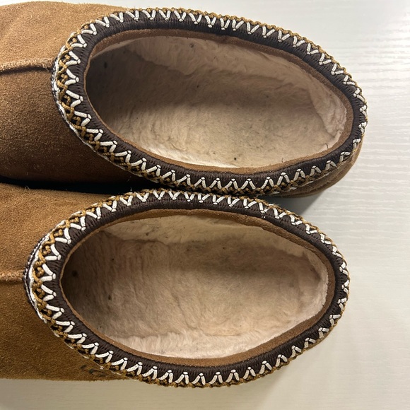 Taz Ugg slippers - Picture 4 of 4